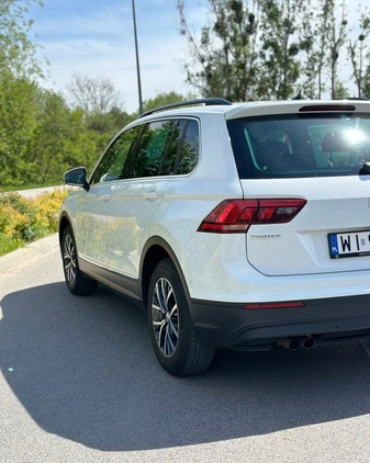 Volkswagen Tiguan cena 93000 przebieg: 129418, rok produkcji 2017 z Piaseczno małe 106